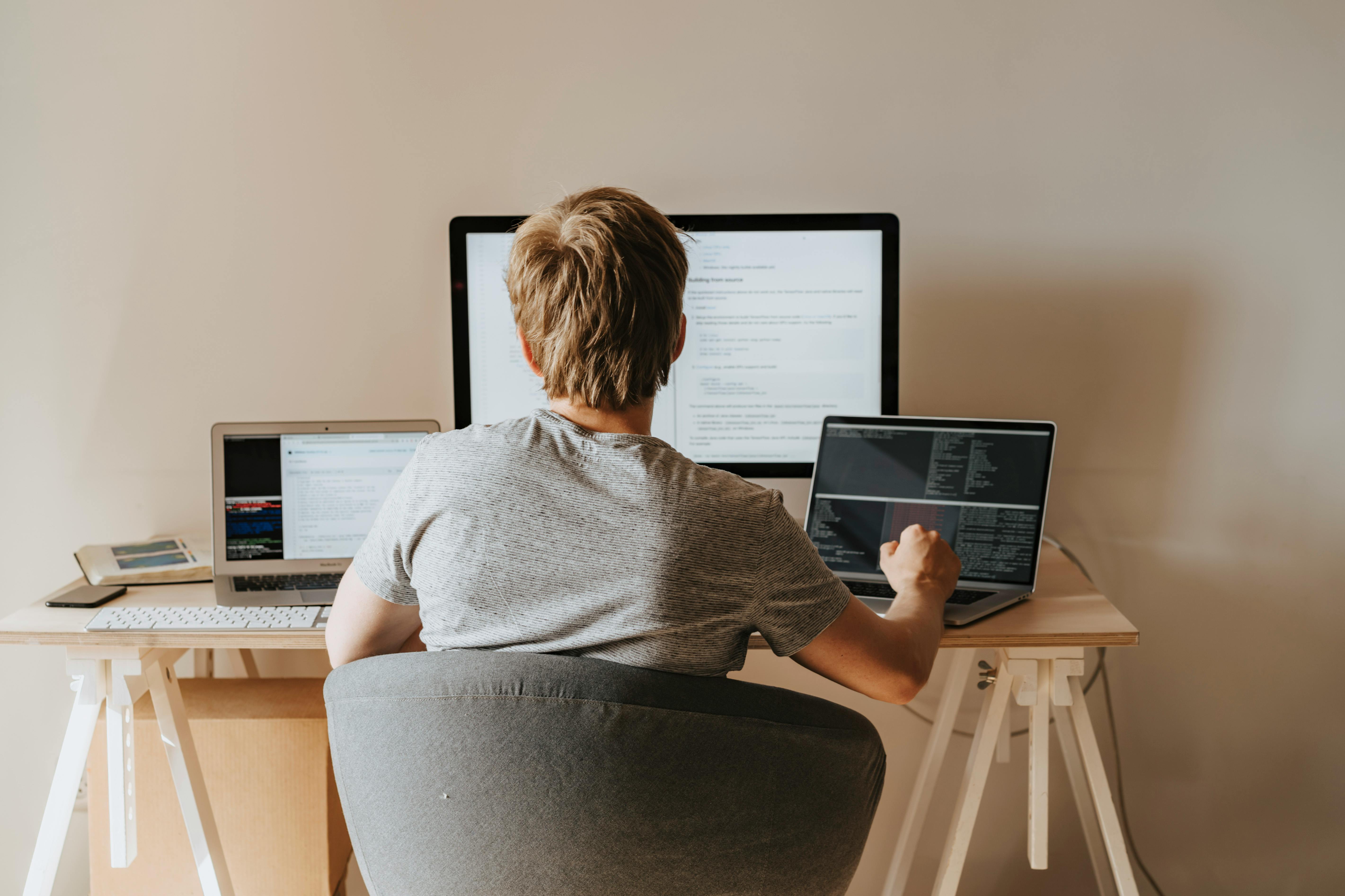 Frontend vs Backend Development: What’s the Difference?