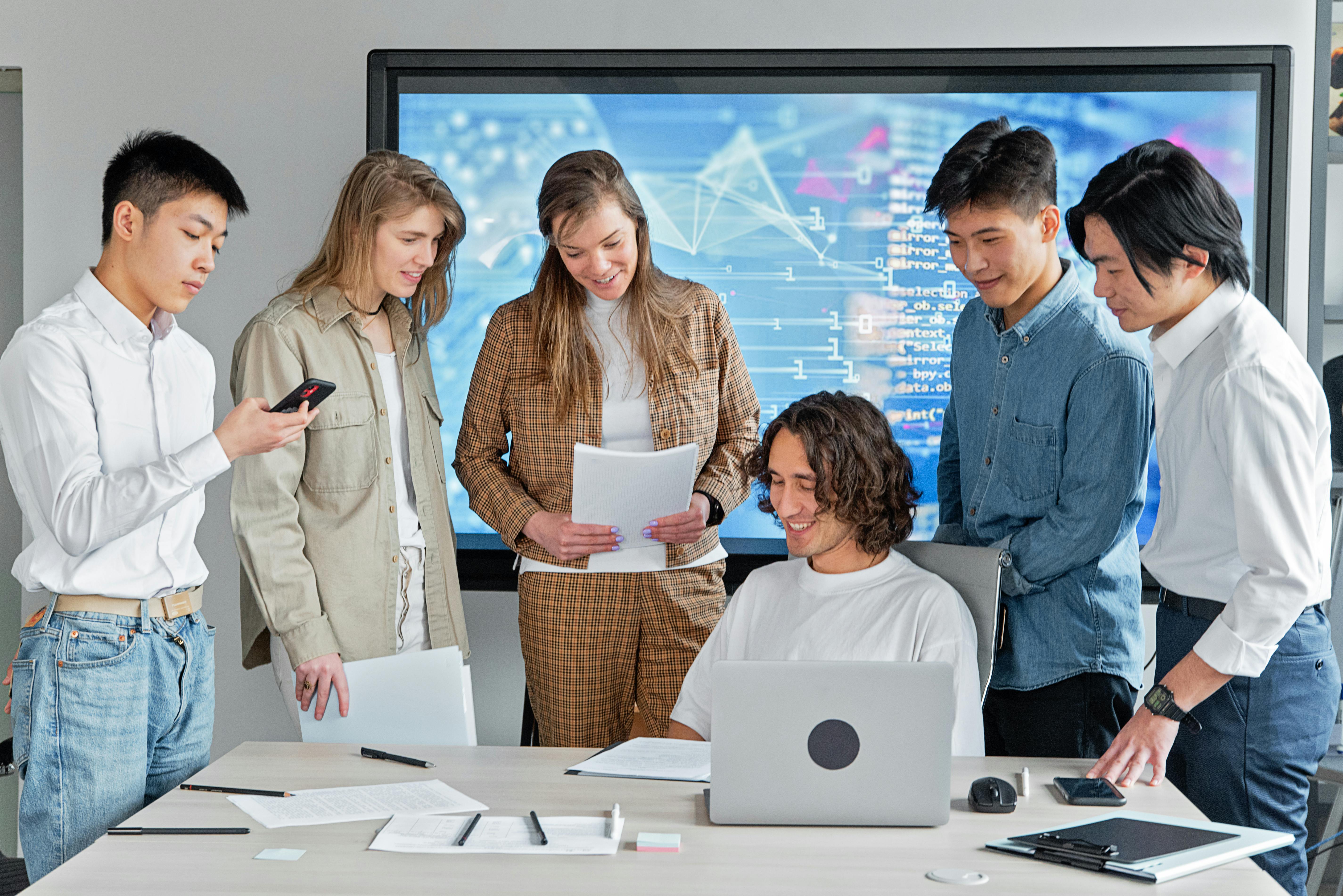 How Custom Software Development Boosts Business Growth